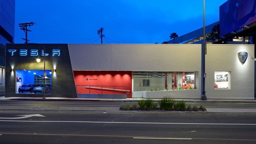 Tesla-LA-(1)